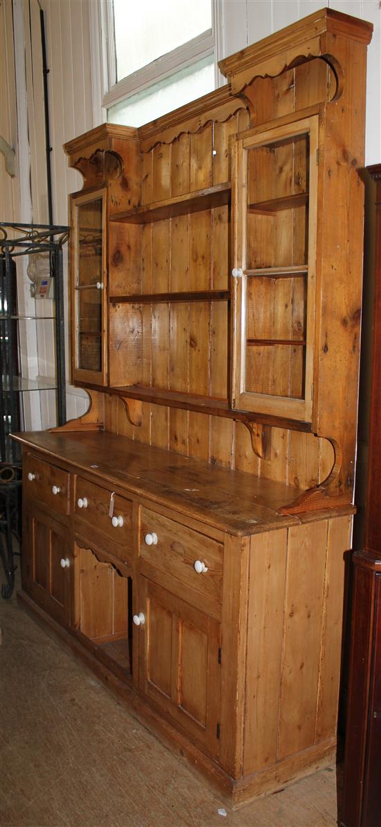 Victorian pine dresser (with modifications)